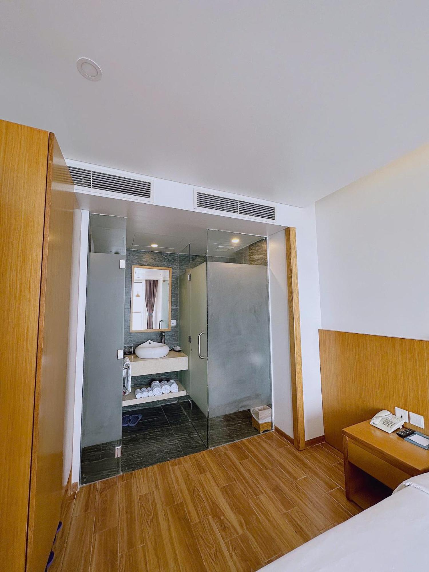 Seashore Hotel & Apartment ดานัง ภายนอก รูปภาพ